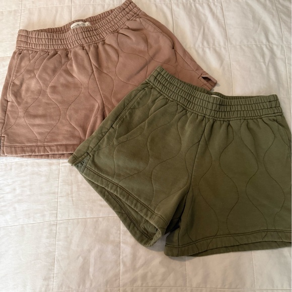 Abercrombie & Fitch Pants - Abercrombie Soft A&F Quilted Shorts 2 Pair